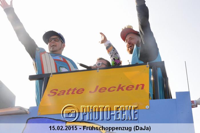 050.jpg