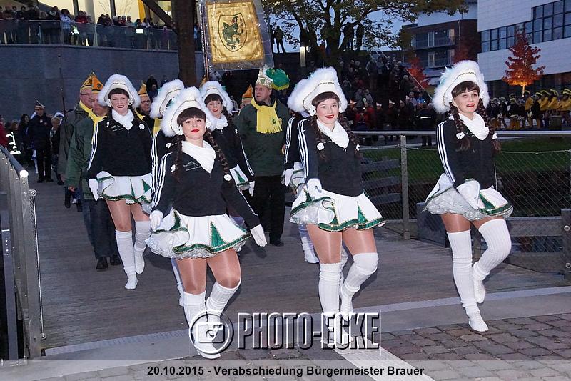 060.jpg